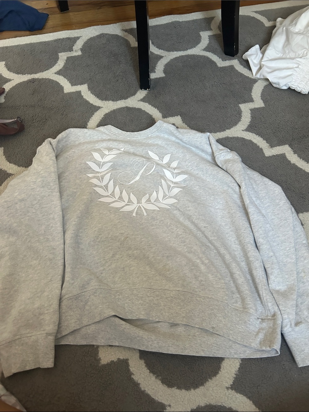 Pink VS sweatshirt